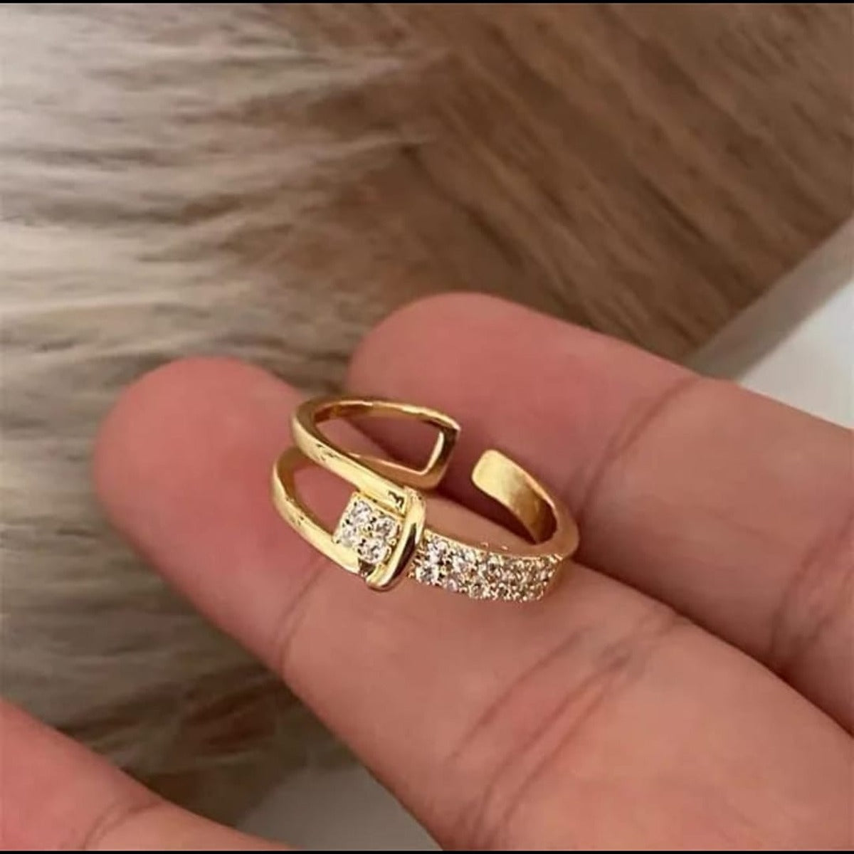 Adjustable Gold Open Ring LR10120