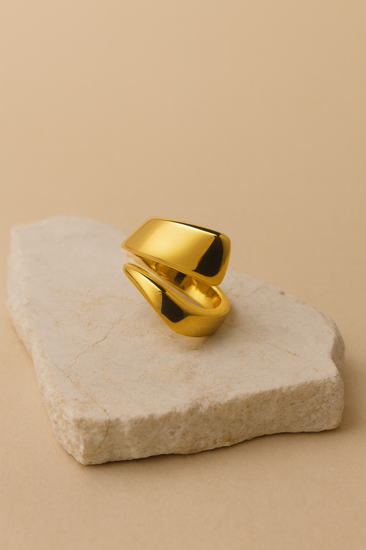 Bold Wrap Statement Ring in Gold LR110180
