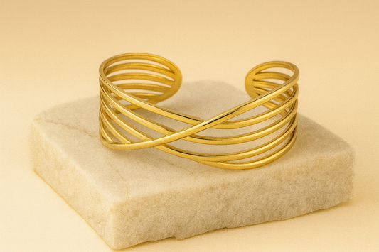 Crisscross Gold Cuff Bracelet – Minimalist Open Bangle for Timeless Elegance LB10185