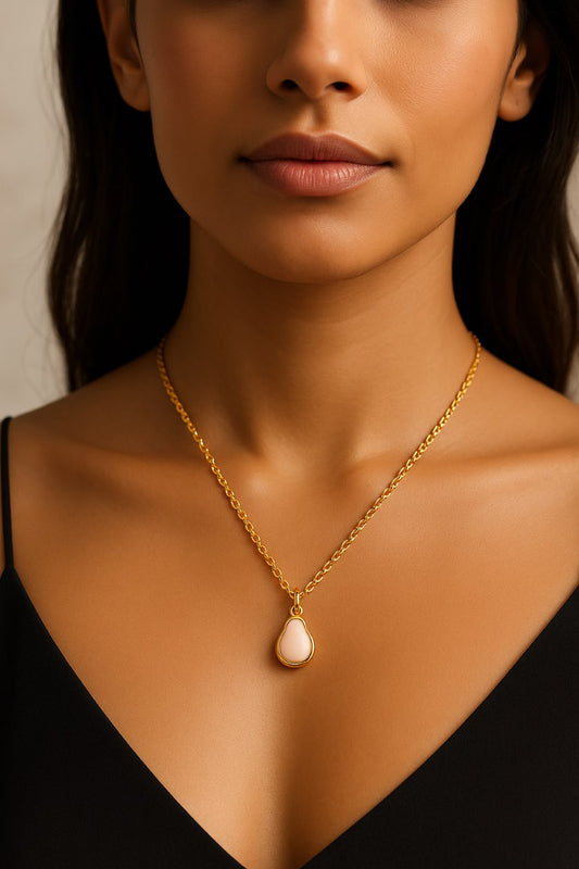 Elegant Gold Chain Necklace with Pear-Shaped Pink Stone Pendant – Minimalist Jewelry LN10139