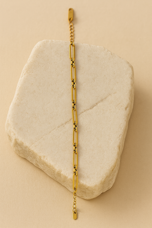 Paperclip Chain Gold Bracelet – Minimalist Modern Link Jewelry for Women LB10175