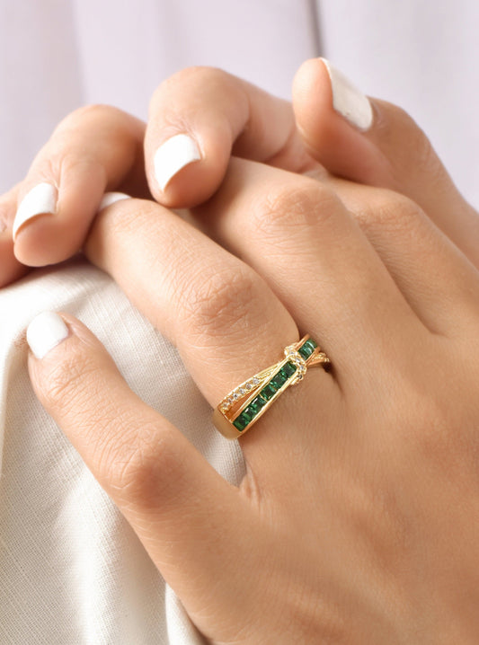 Emerald Gold Band Ring LR10108