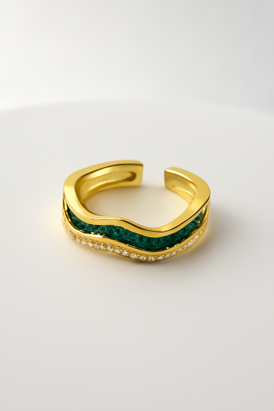 Emerald Wave Stacking Ring – Gold & Diamond Accent LR10104