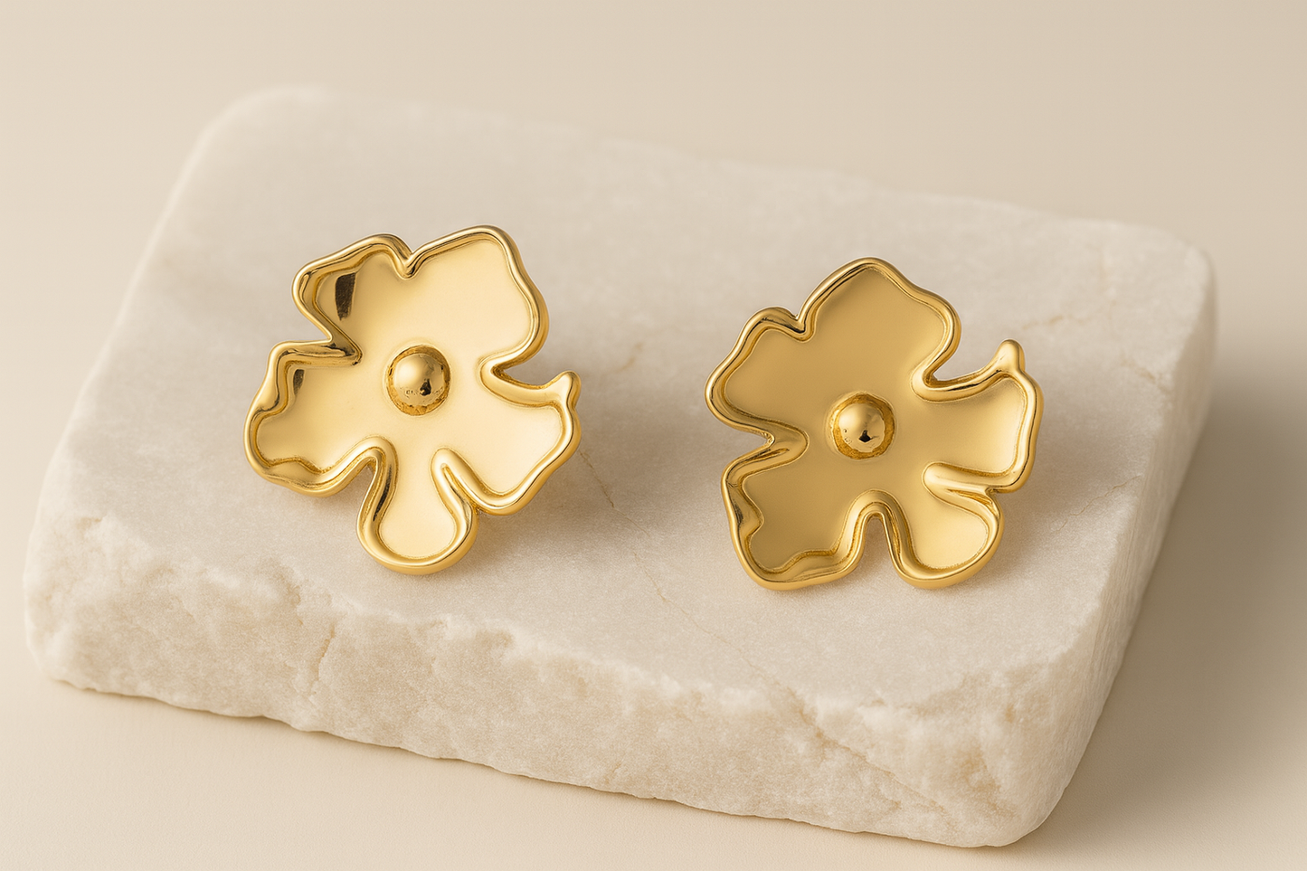 Gold-Plated Flower Stud Earrings for Women – Modern Minimalist Design LE10296