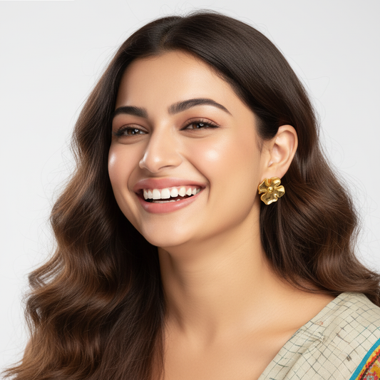 Gold-Plated Flower Stud Earrings for Women – Modern Minimalist Design LE10296