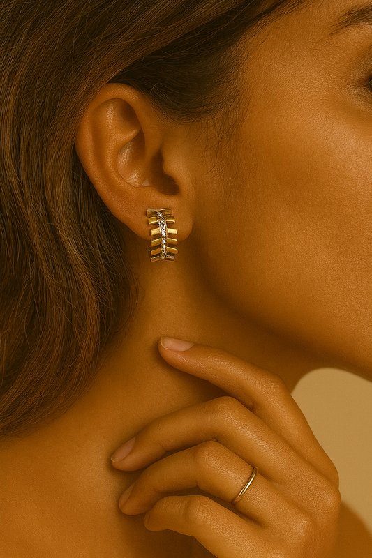 Gold-Plated Stud Earrings with Crystals – Modern Minimalist Jewelry LE10302