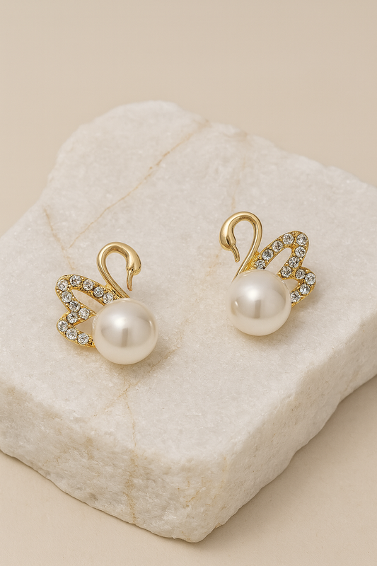 Gold-Plated Swan Pearl Stud Earrings with Crystals – Graceful Luxury Jewelry LE10304
