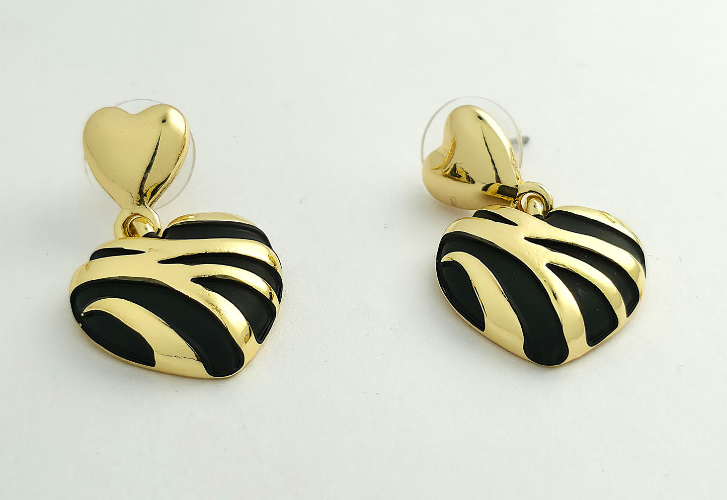 Gold Black Enamel Zebra Heart Drop Earrings LE10251