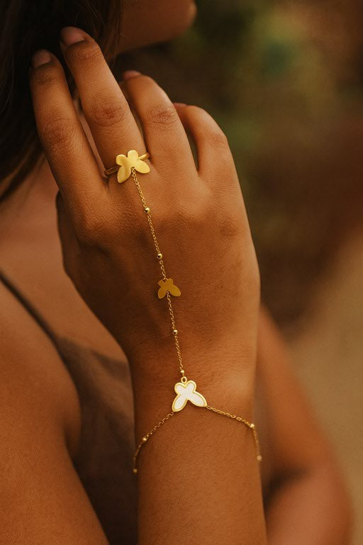 Gold Butterfly Hand Harness Bracelet with Ring – Elegant Chain Jewelry for Women LB10093