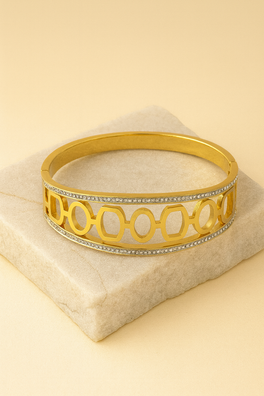 Gold Circle Cutout Bangle with Crystal Edges – Modern Geometric Bracelet LB10182