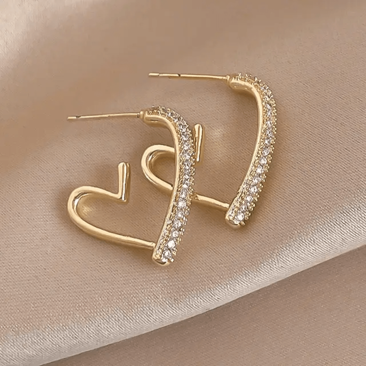 Gold Crystal Heart Hoop Earrings – Dainty Radiance LE10195