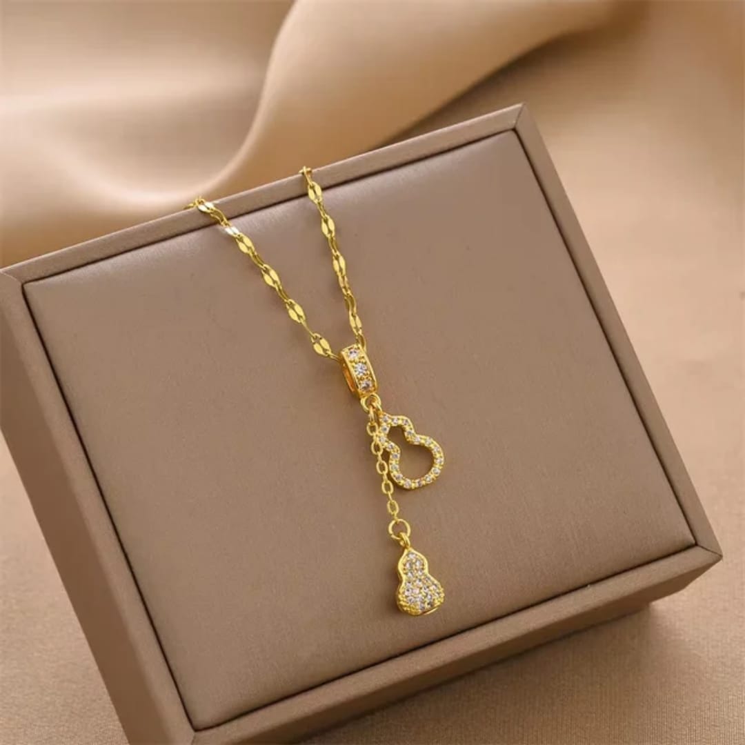 Gold Drop Pendant Necklace – Dainty Crystal Chain Jewelry LN10318