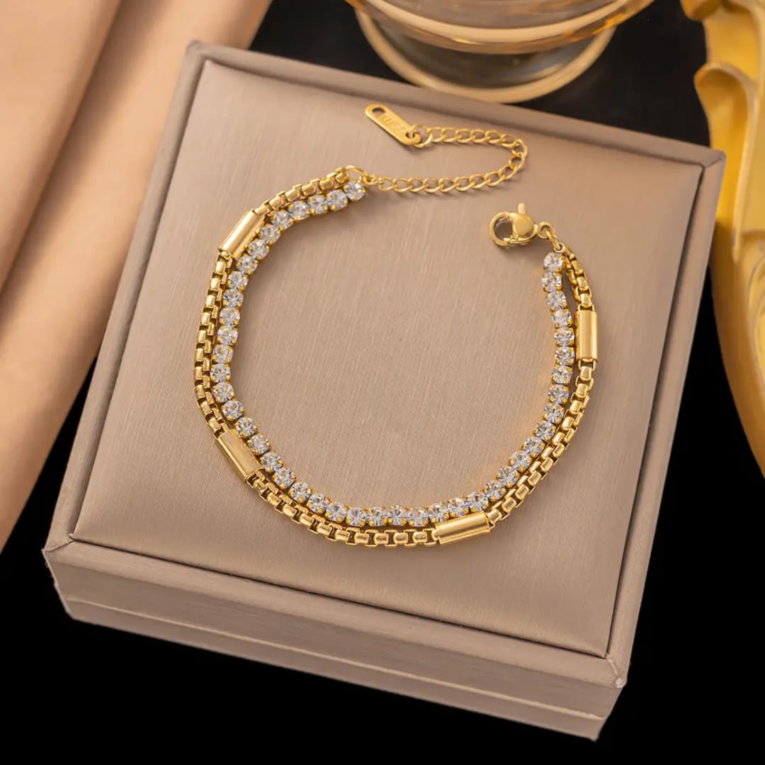 Gold Dual Chain Bracelet – Elegant Adjustable Jewelry LB10105