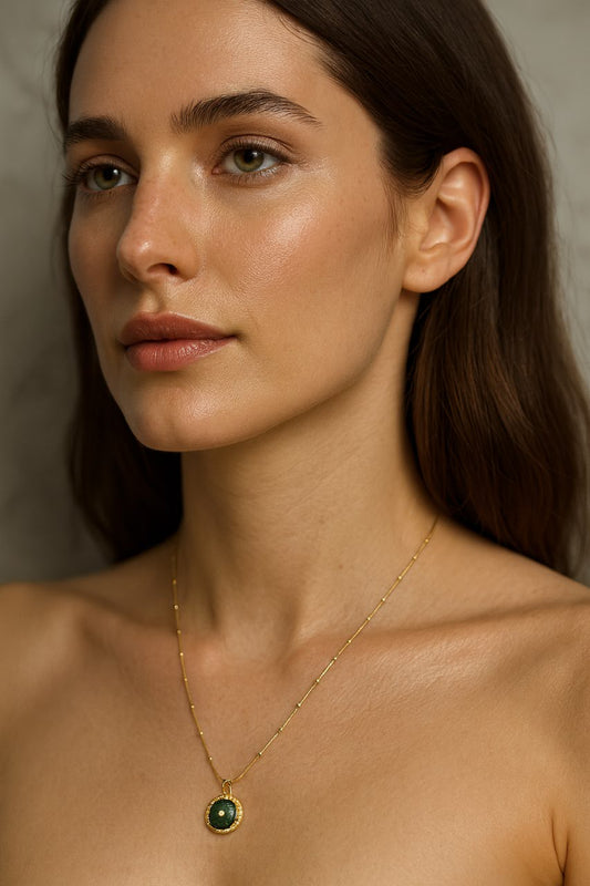 Gold Green Stone Star Pendant Necklace – Celestial Gold Vermeil Jewelry LN10133