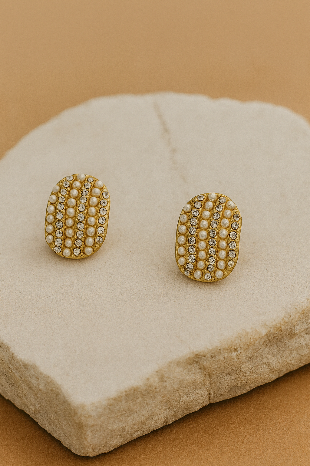 Gold Pearl Crystal Stud Earrings LE10215