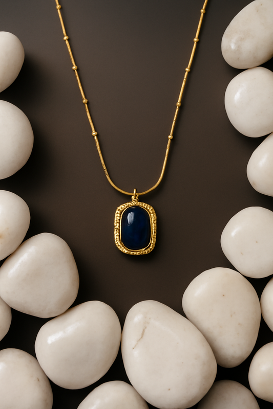 Gold Pendant Necklace with Deep Blue Stone – Elegant Minimalist Jewelry LN10140