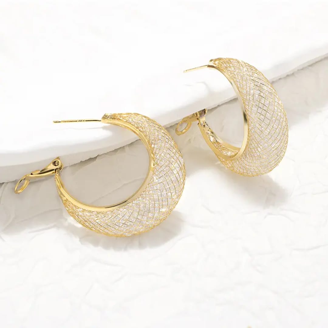 Gold Plated Textured Hoop Earrings – Elegant Statement Jewelry LE10349