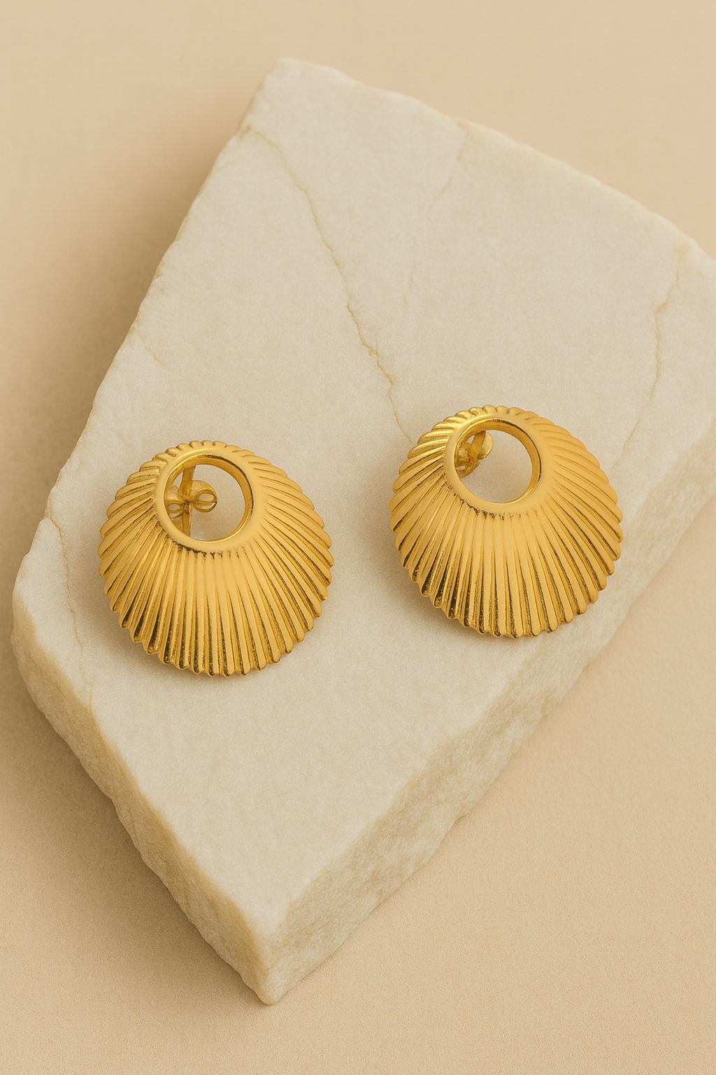 Gold Radiant Shell Disc Stud Earrings LE10226
