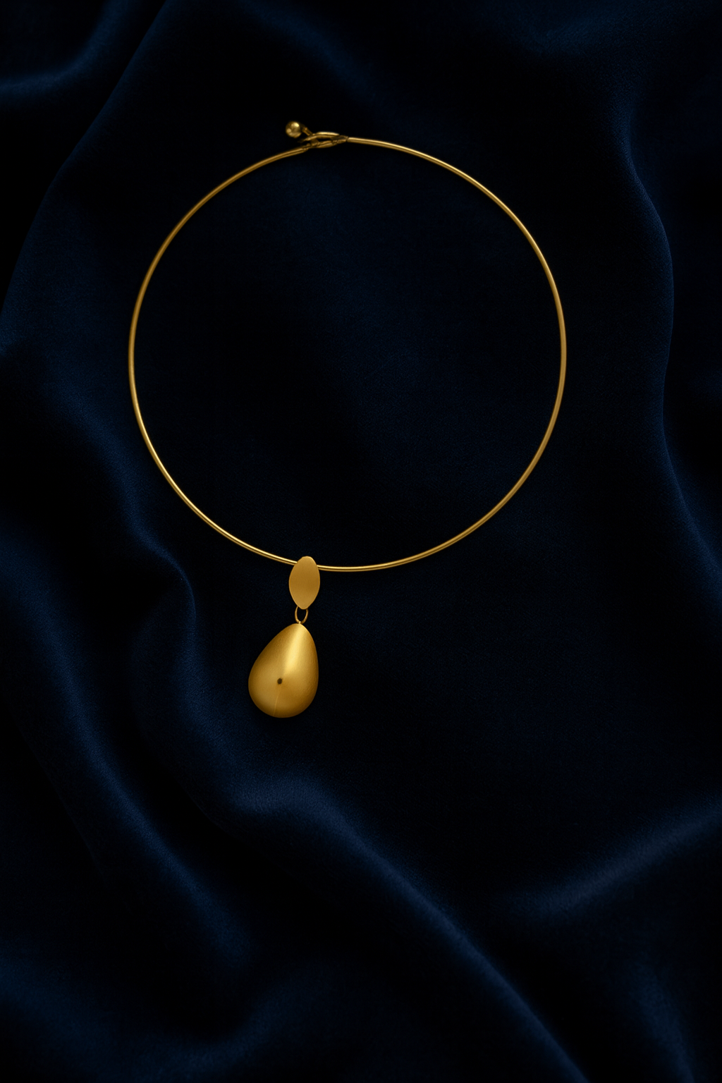 Gold Teardrop Choker Necklace – Minimalist Collar LN10194