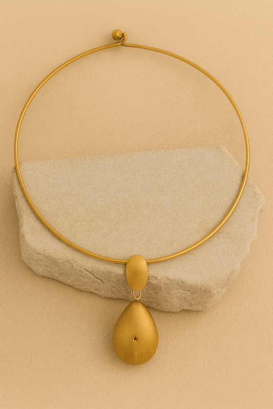 Gold Teardrop Choker Necklace – Minimalist Collar LN10194