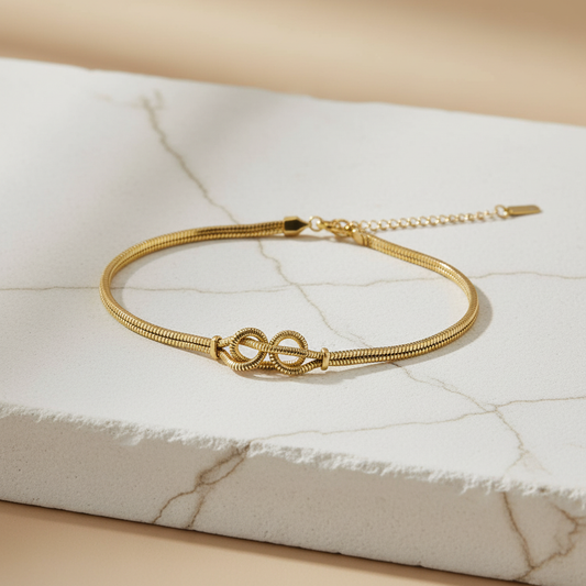 Gold Rope Chain Bracelet with Knot Design – Adjustable Elegant Wristwear LB10187