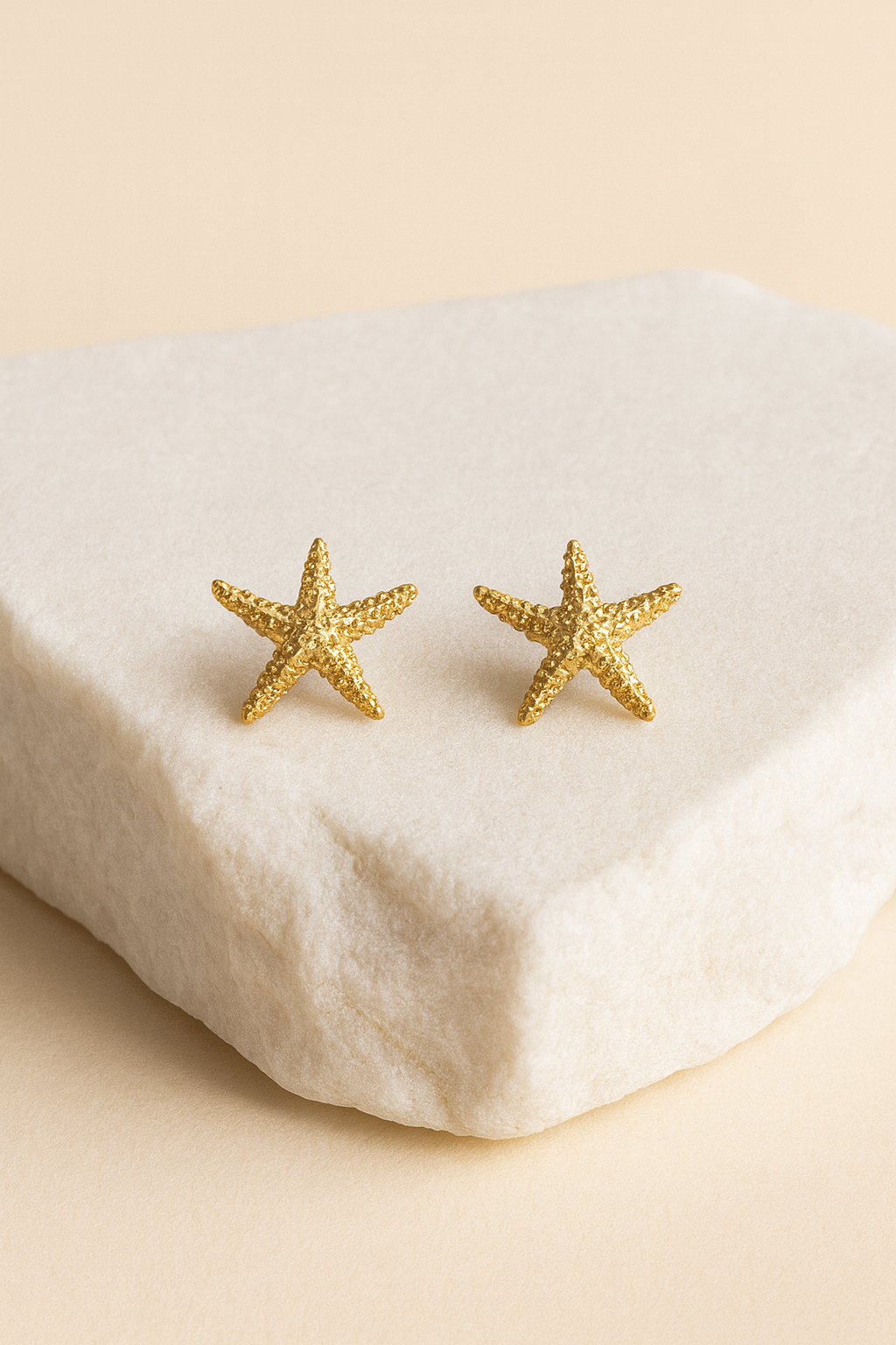 6-Pair Everyday Stud Earring Set – Minimal Gold & Pearl Designs for Each Day LE10337