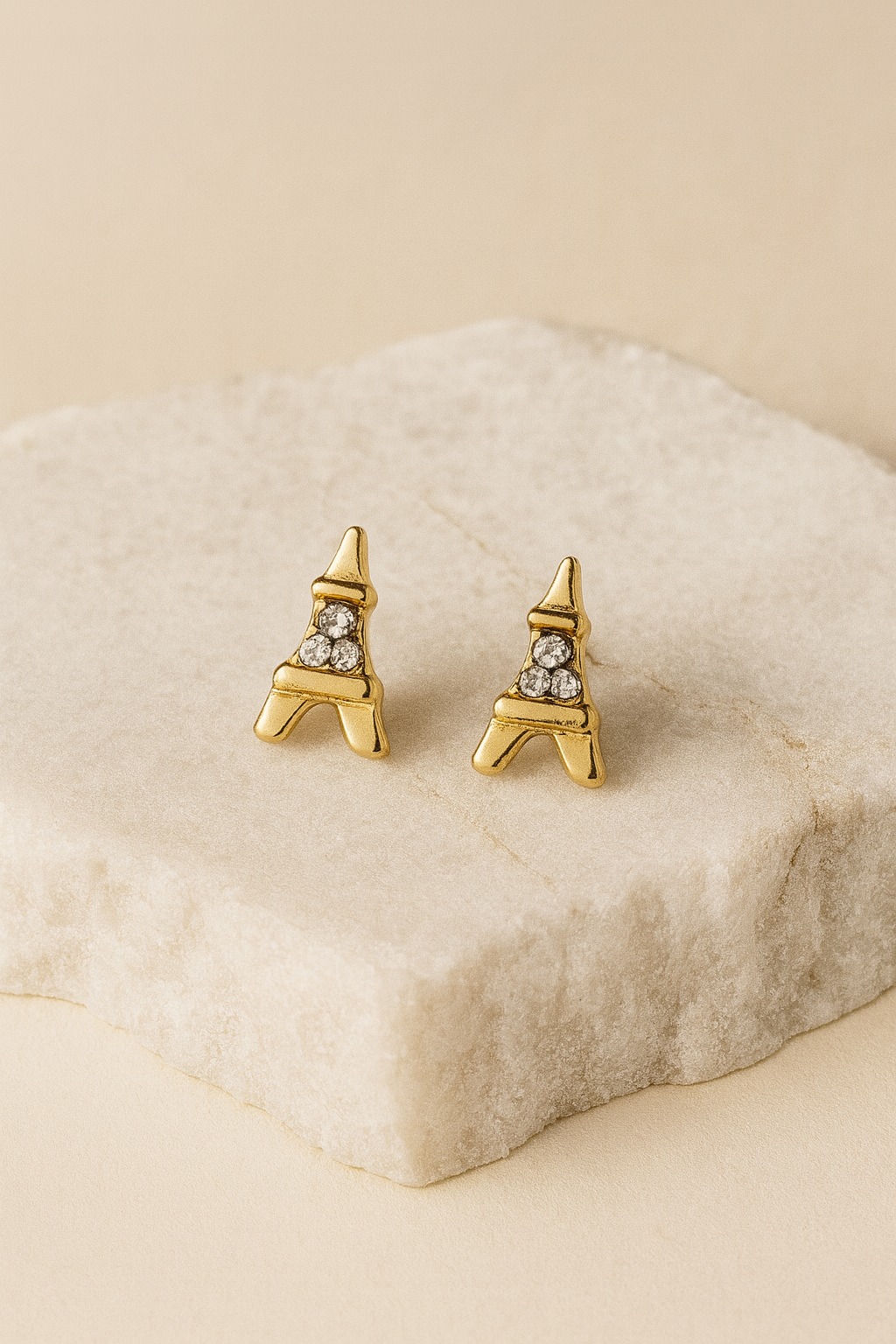 6-Pair Weekly Stud Earring Set – Elegant Gold & Pearl Minimal Designs for Everyday Wear LE10338