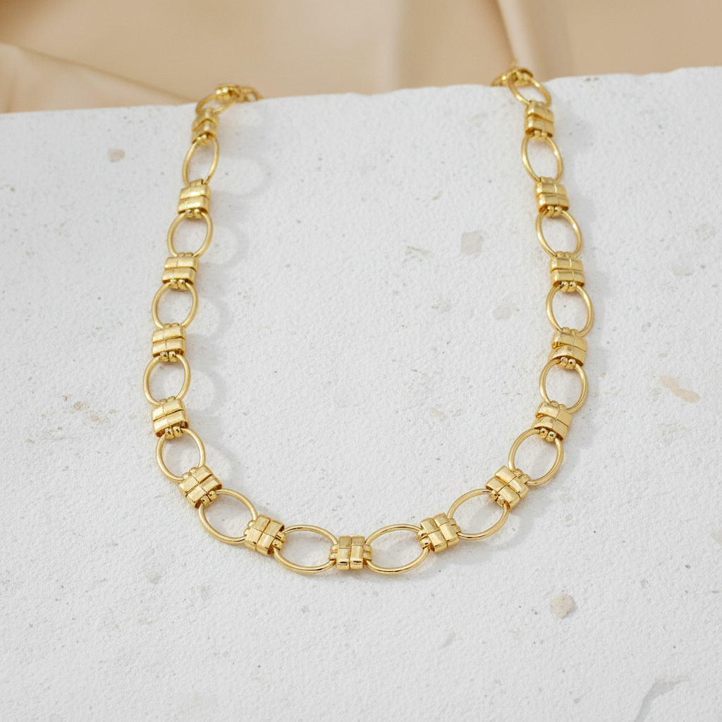 Classic Gold Link Chain Necklace – Elegant Statement Jewelry for Women LN10300
