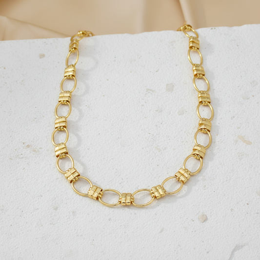 Classic Gold Link Chain Necklace – Elegant Statement Jewelry for Women LN10300