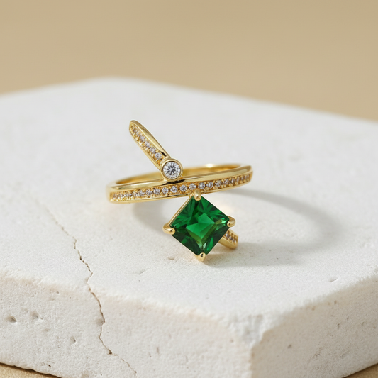 Emerald Green Stone Gold Ring – Adjustable Crystal Statement Ring for Women LR10182
