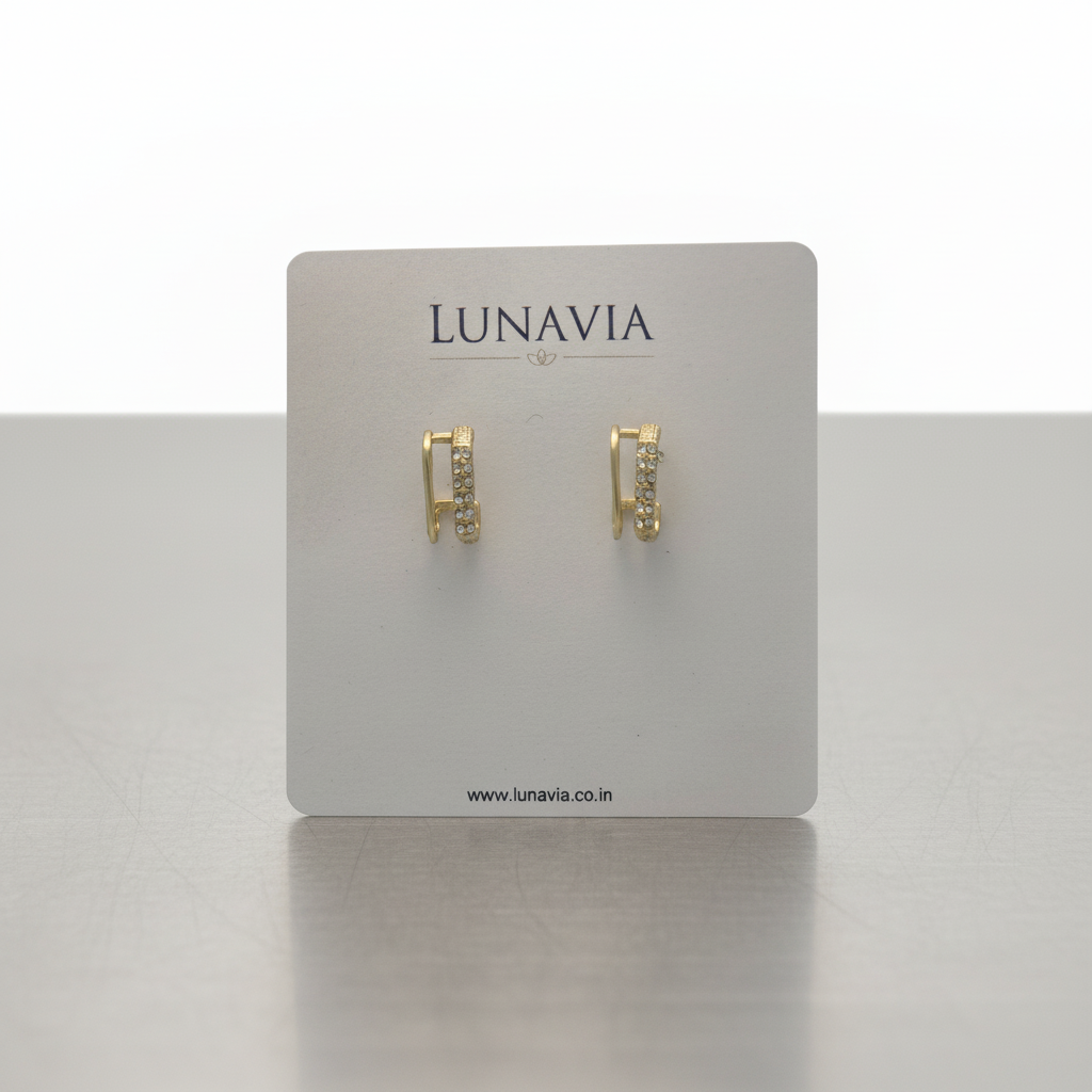Gold Crystal Huggie Hoop Earrings – Minimal Elegant Everyday Sparkle LE10342