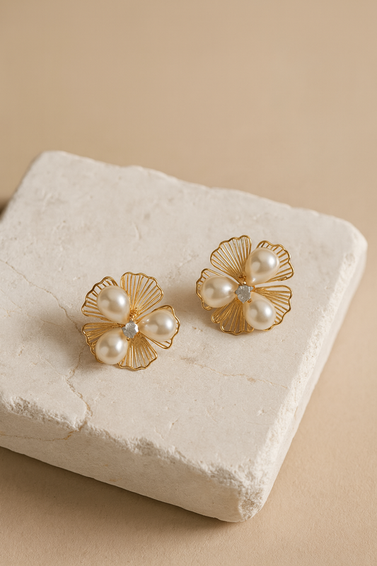 Pearl Flower Stud Earrings – Elegant Gold Floral Design with Crystal Center LE10341