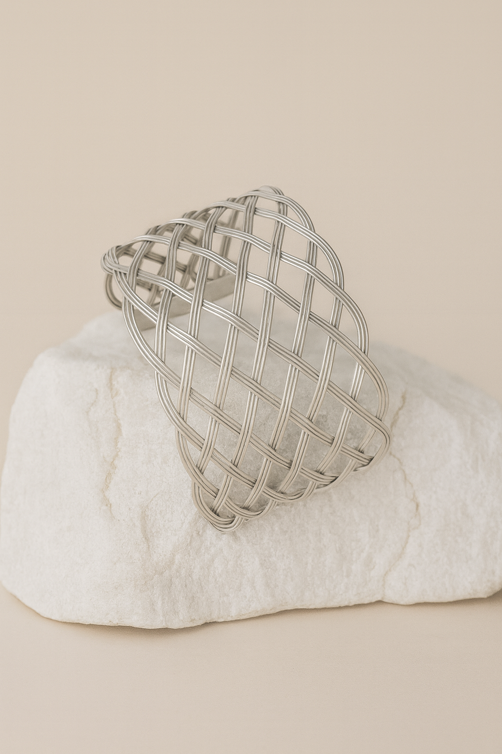 Silver Woven Mesh Cuff Bracelet – Artistic Handcrafted Statement Jewelry LB10203