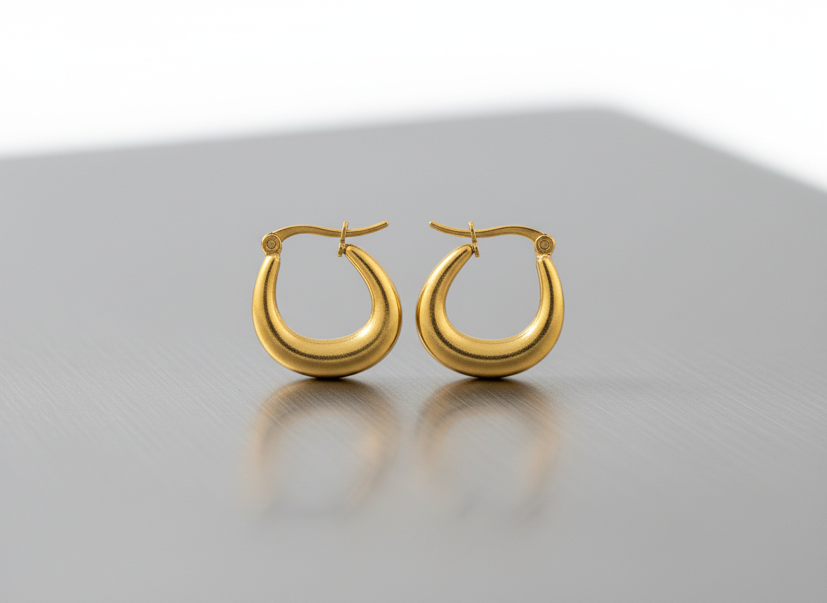 Matte Gold Hoop Earrings – Minimal Crescent Design for Everyday Sophistication LE10316