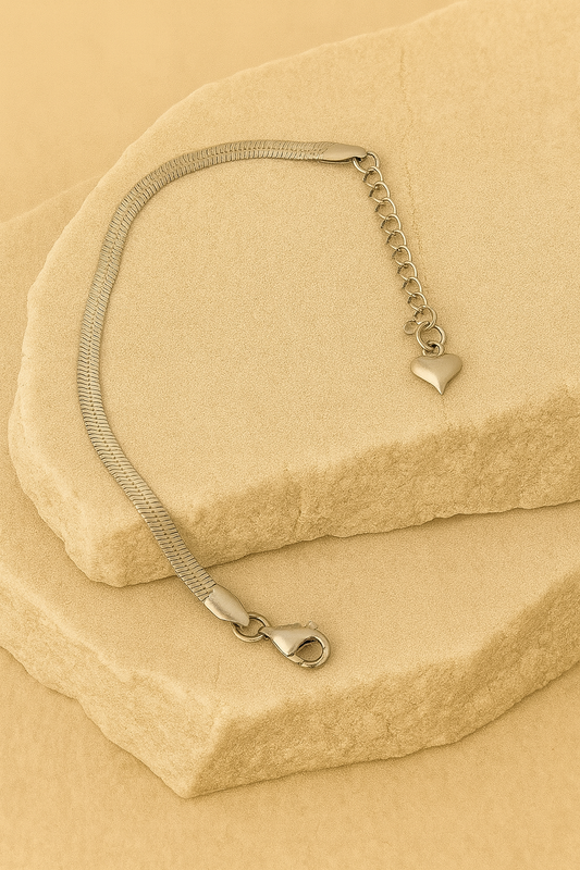 Minimalist Silver Heart Charm Bracelet | Adjustable Women’s Jewelry LB10124
