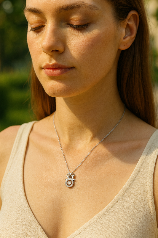 Reindeer Halo Crystal Pendant Necklace in Silver LN10281