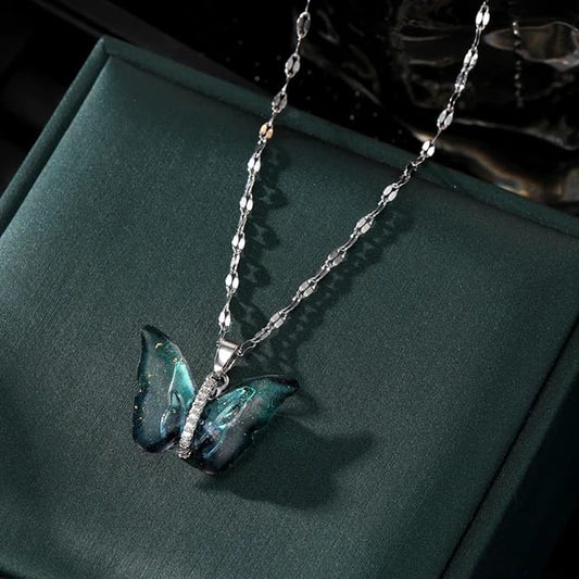 Silver Butterfly Pendant Necklace – Elegant Blue Crystal Charm LN10317