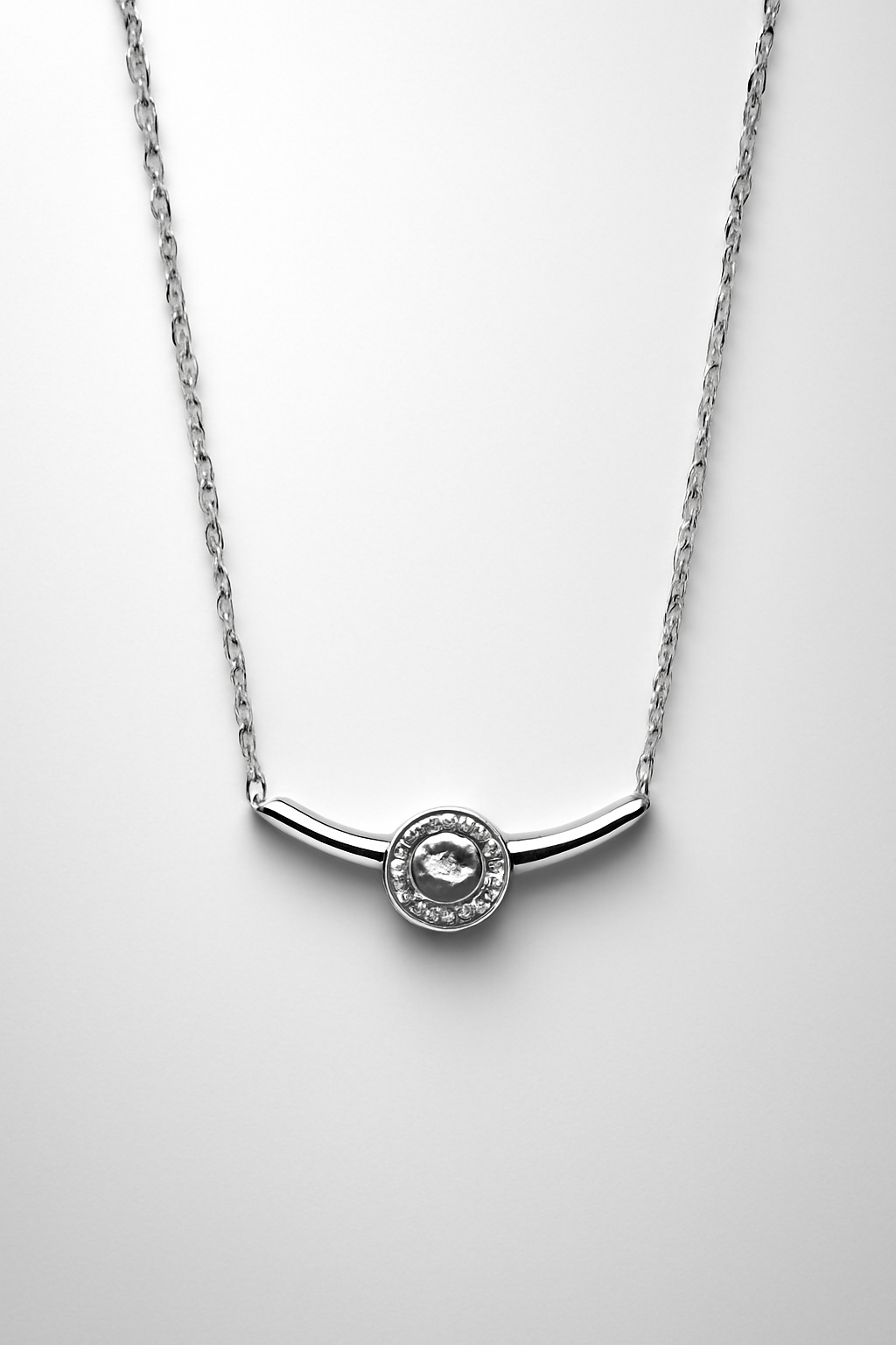 Silver Circle Pendant Necklace – Minimalist Crystal Accent Jewelry for Women LN10154
