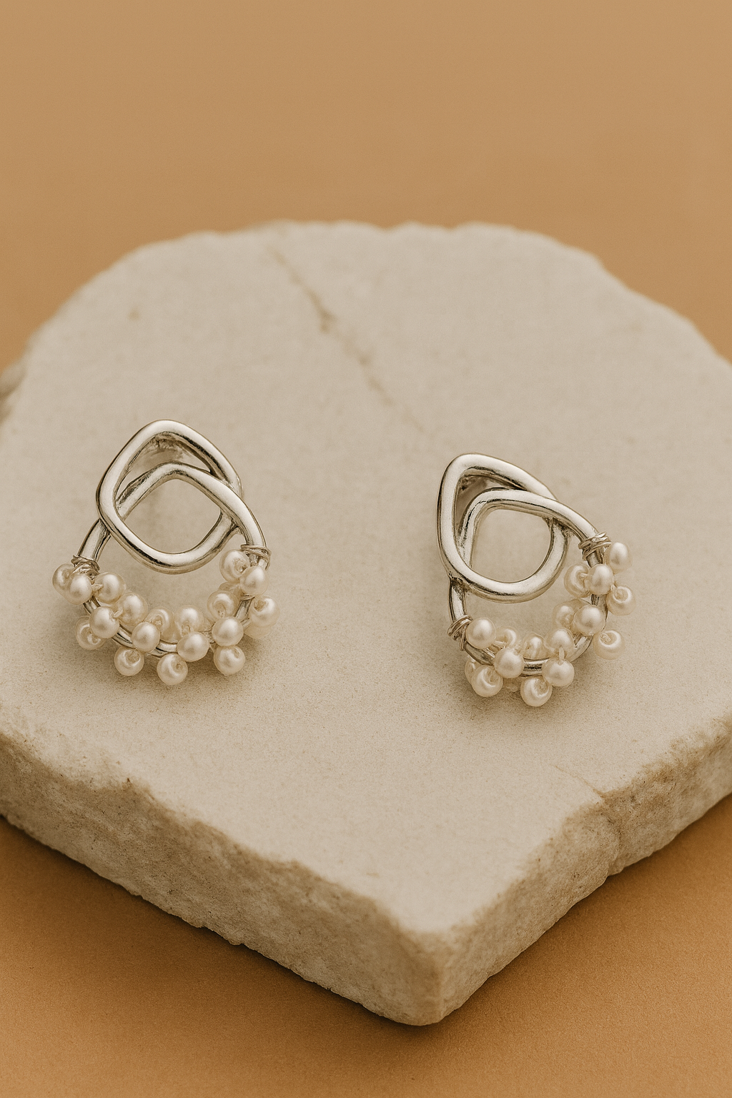 Silver Geometric Pearl Cluster Studs LE10213