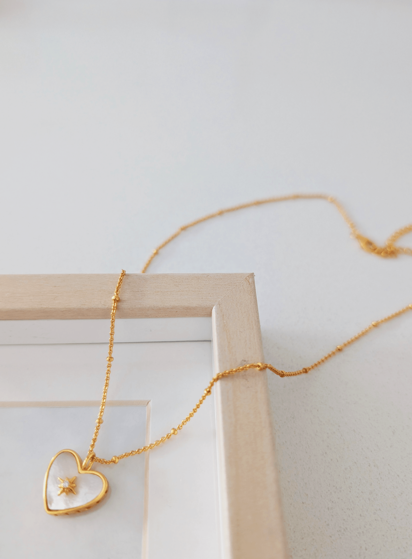 Sunkissed Heart Glow Necklace Gold Vermeil Heart Pendant with Mother of Pearl LN10101