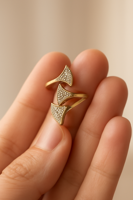Triple Diamond Fan Gold Ring LR10113