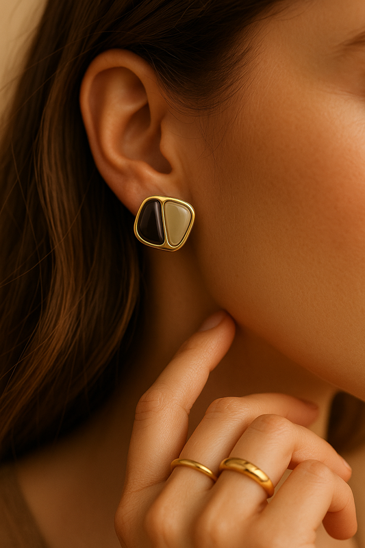 Two-Tone Enamel Gold Stud Earrings LE10168