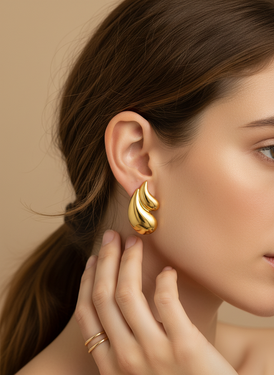 Gold Fluid Teardrop Swirl Stud Earrings LE10254