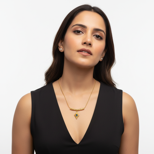 Gold Hammered Bar Black Stone Pendant Necklace LN10222