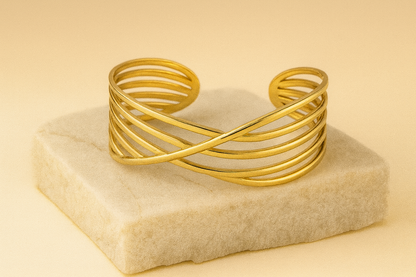 Crisscross Gold Cuff Bracelet – Minimalist Open Bangle for Timeless Elegance LB10185
