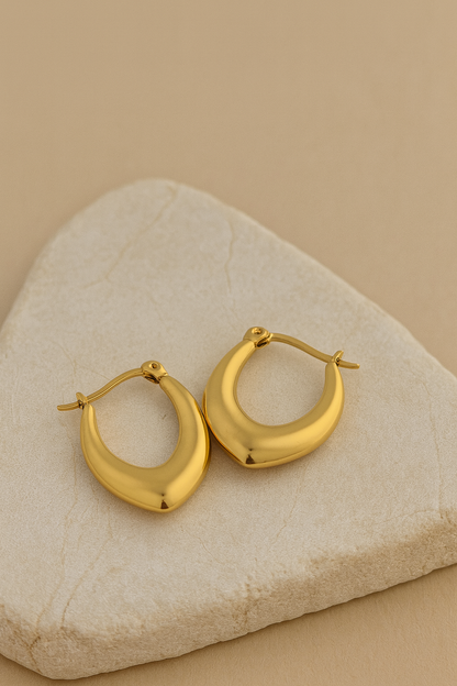 Gold-Plated Chunky Hoop Earrings for Women – Bold Minimalist Style LE10286