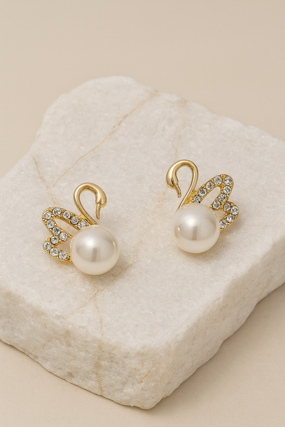 Gold-Plated Swan Pearl Stud Earrings with Crystals – Graceful Luxury Jewelry LE10304