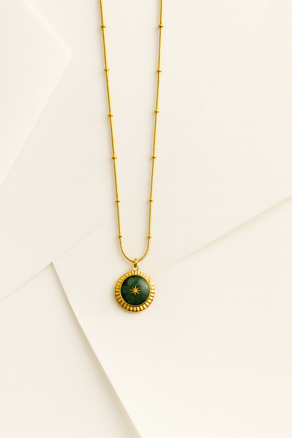 Gold Green Stone Star Pendant Necklace – Celestial Gold Vermeil Jewelry LN10133