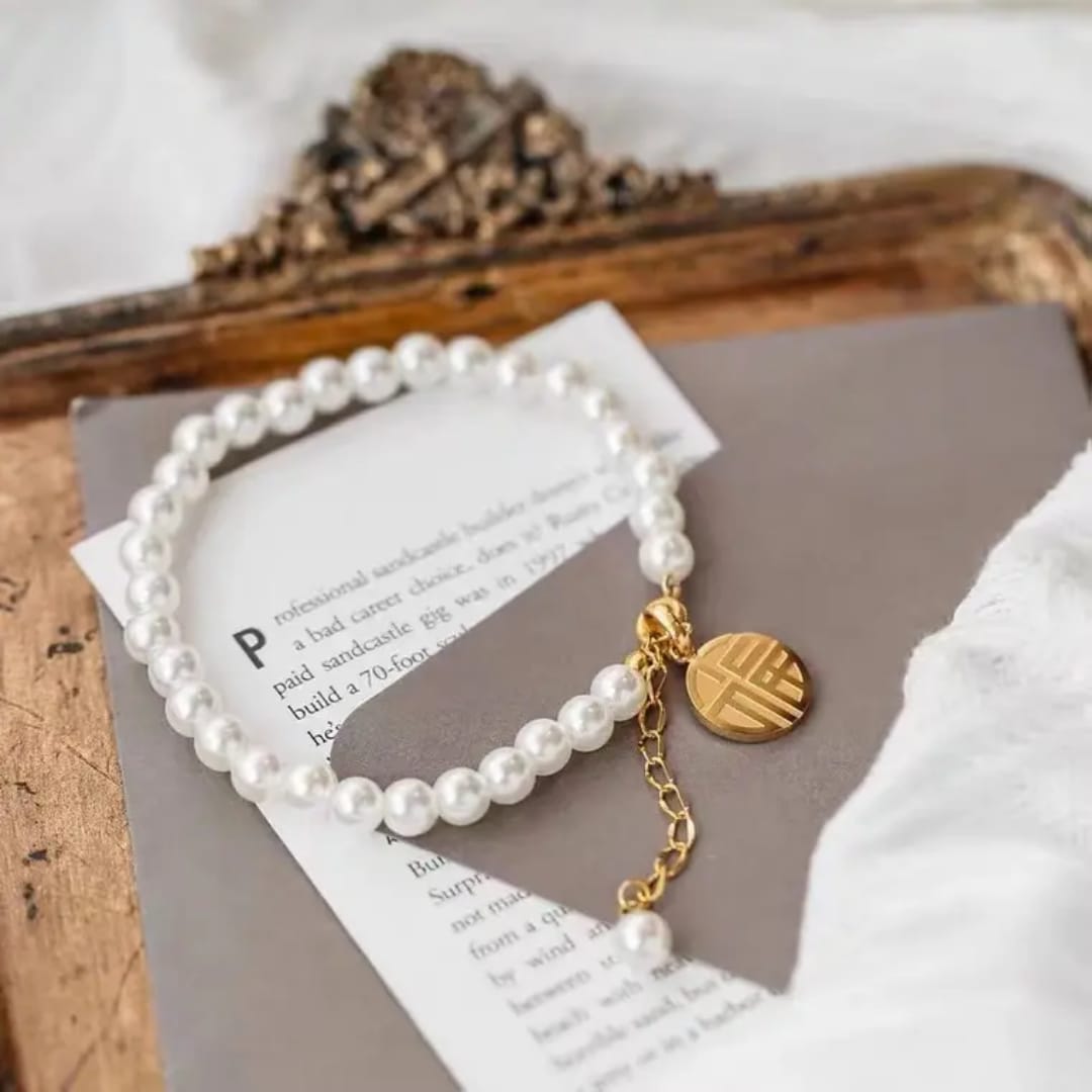 Gold Pearl Beaded Bracelet with Coin Charm – Elegant Adjustable LB10104