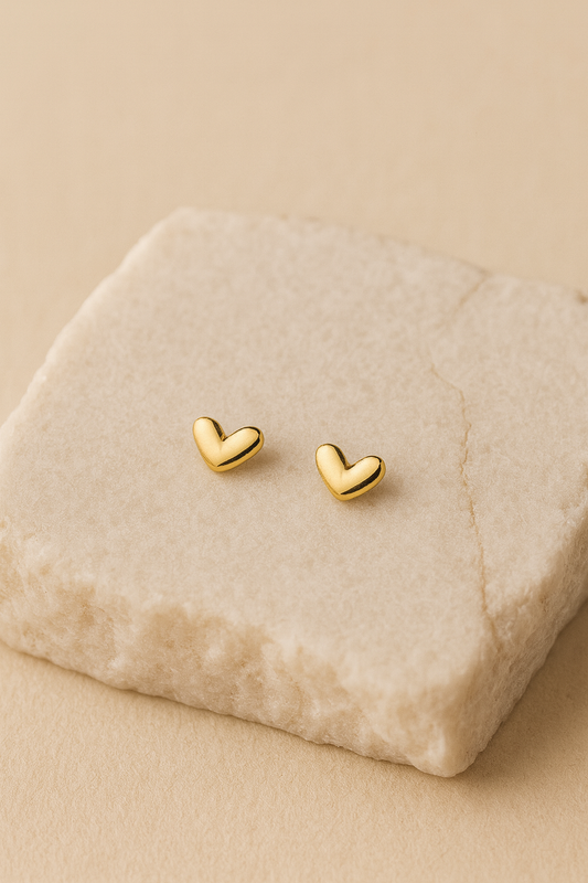 6-Pair Weekly Stud Earring Set – Elegant Gold & Pearl Minimal Designs for Everyday Wear LE10338